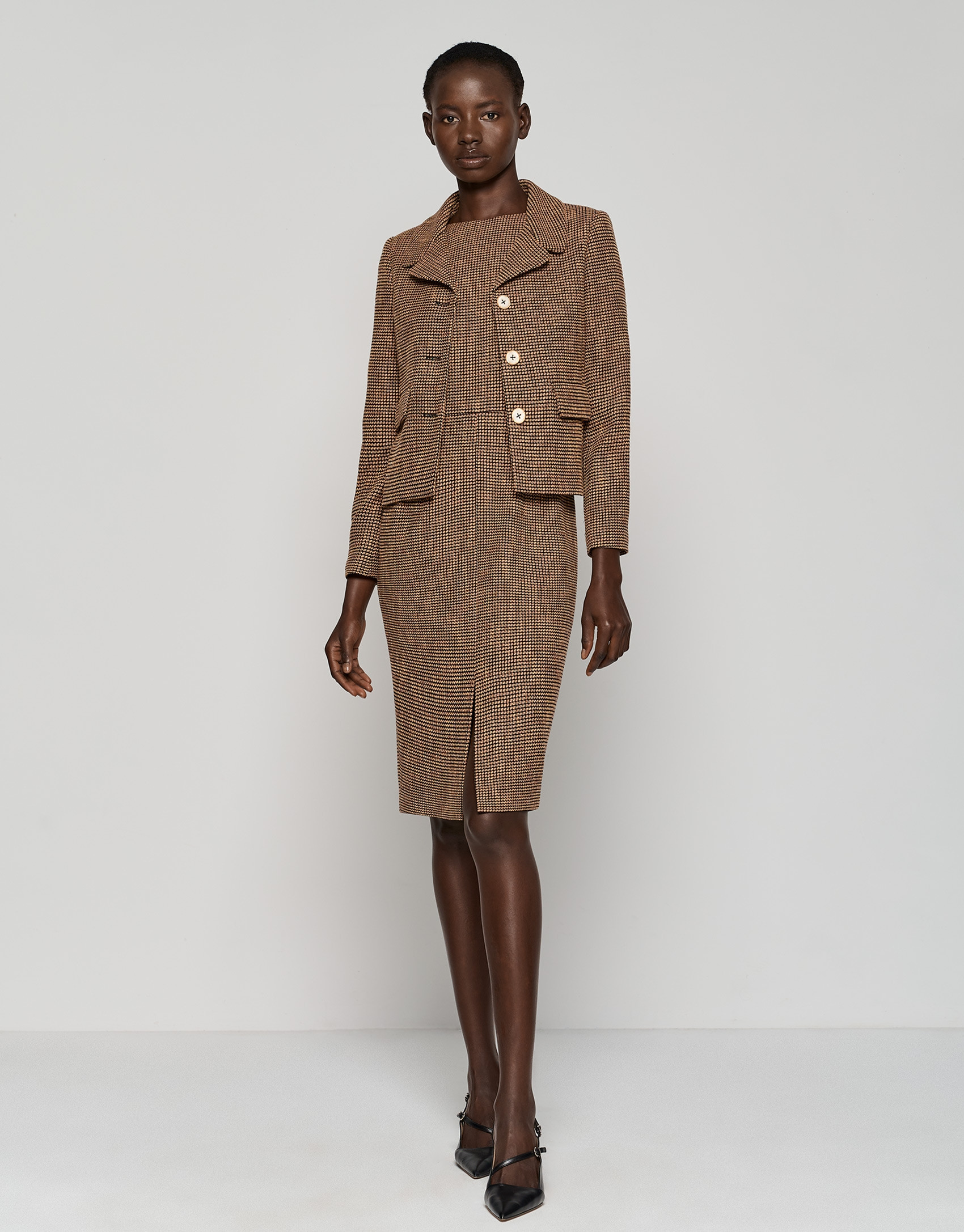 Mustard tweed sleeveless straight dress - Woman | Roberto Verino