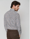 Camisa sport regular estampado flores tonos naranjas