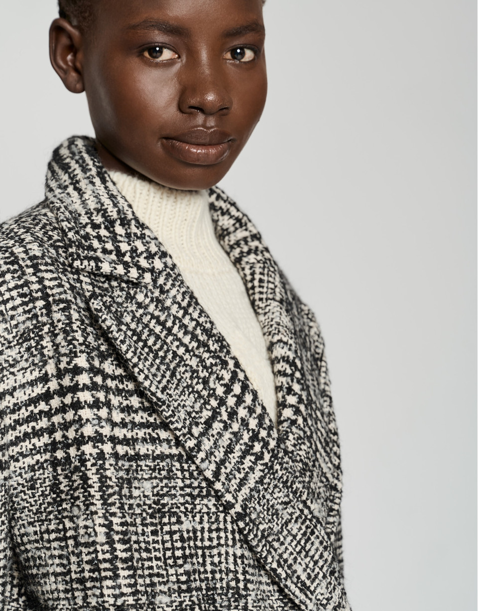 Long black and white glen plaid coat - Woman | Roberto Verino