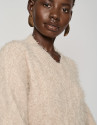 Camel oversize plush sweater - Woman - AW2023 | Roberto Verino