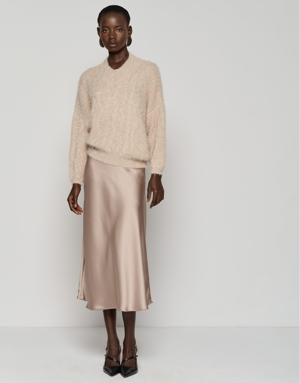 Camel oversize plush sweater - Woman - AW2023 | Roberto Verino