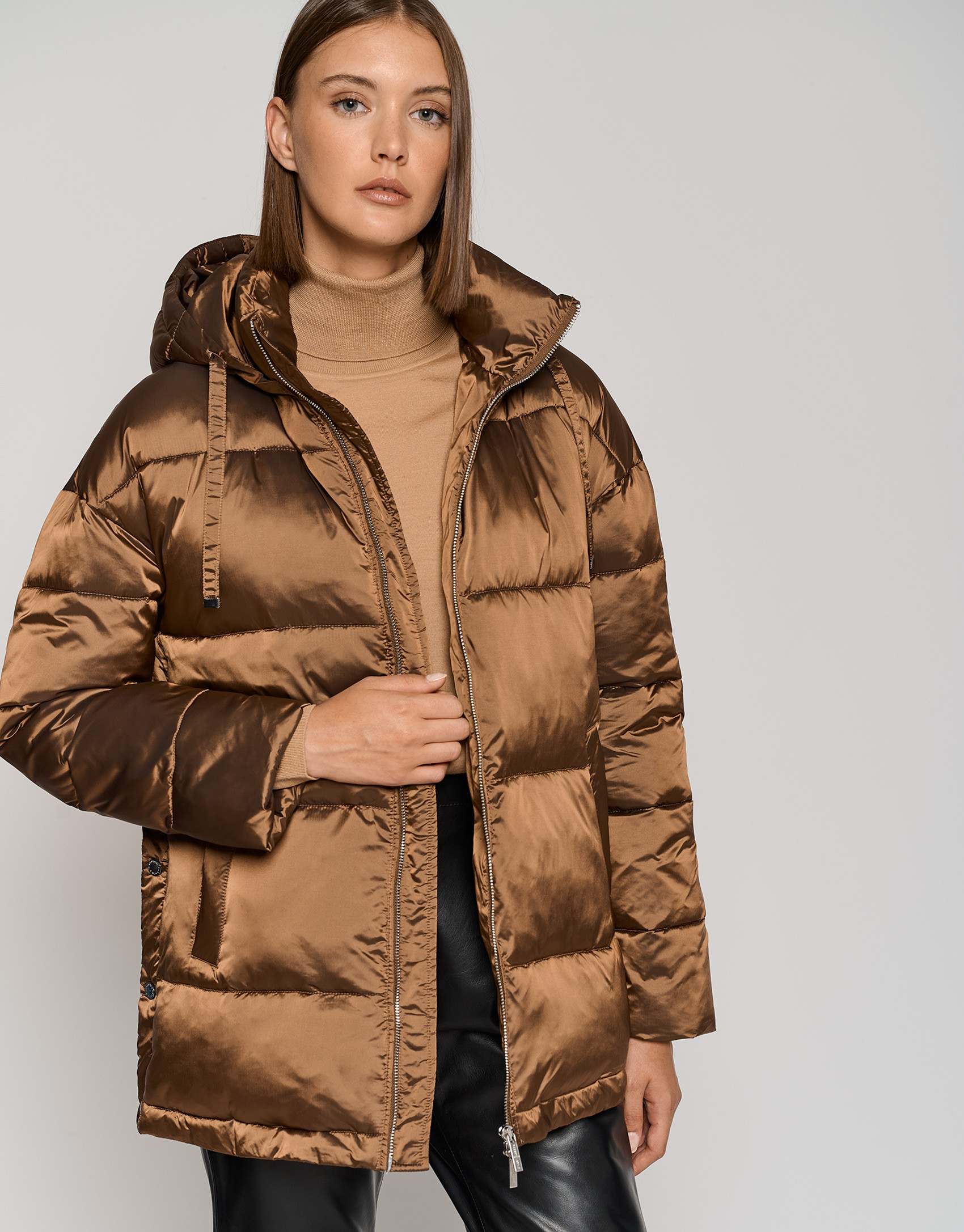 Brown quilted windbreaker with hood and side slits 