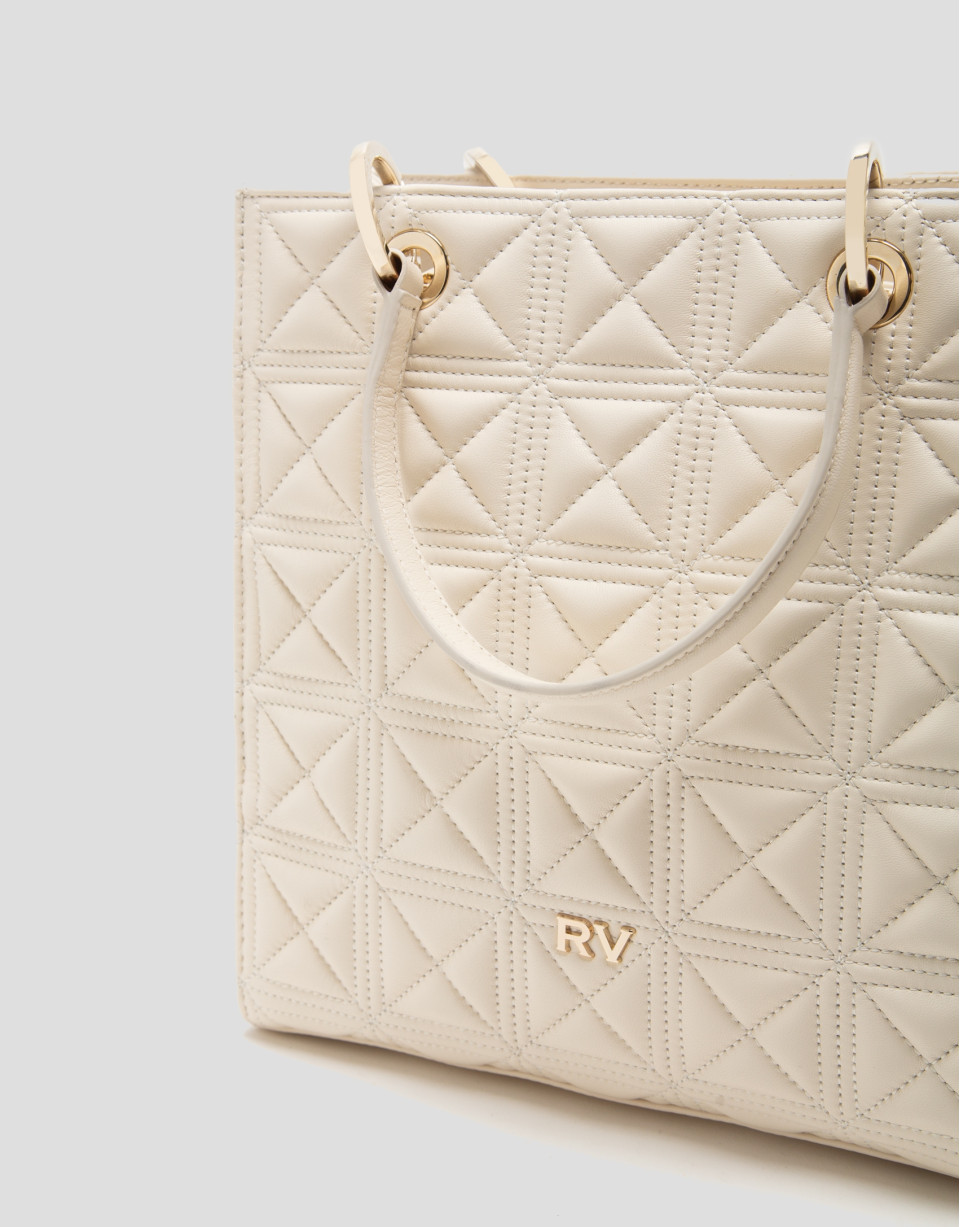 Linda Maxi Satchel bag in ecru quilted leather | Roberto Verino