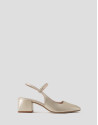 Gold leather shoes with medium square heel
