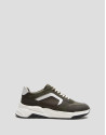 Deportiva estilo runner caqui con suela track