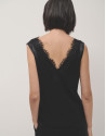 Top negro escote pico con encaje - Mujer | Roberto Verino
