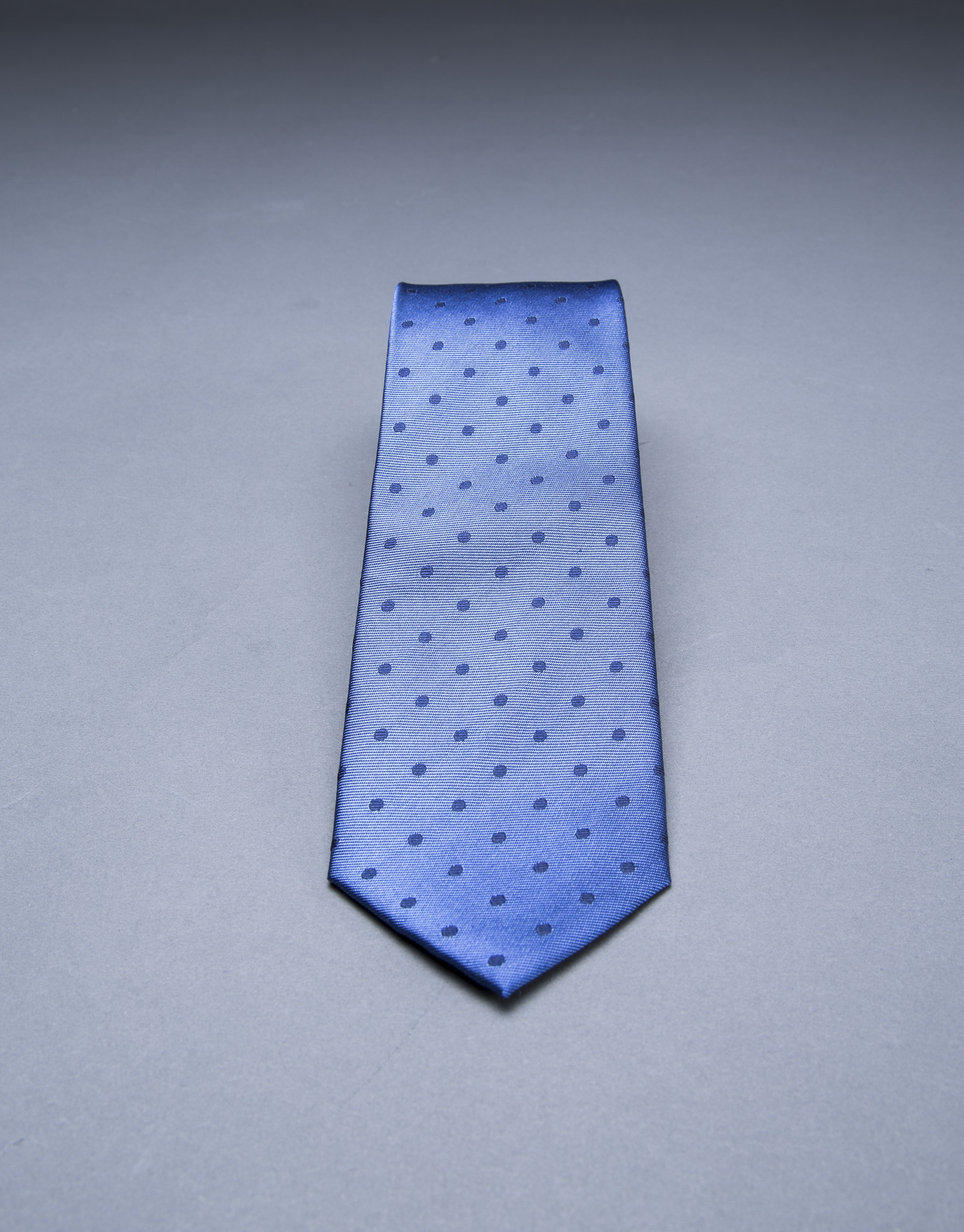 Blue dotted tie