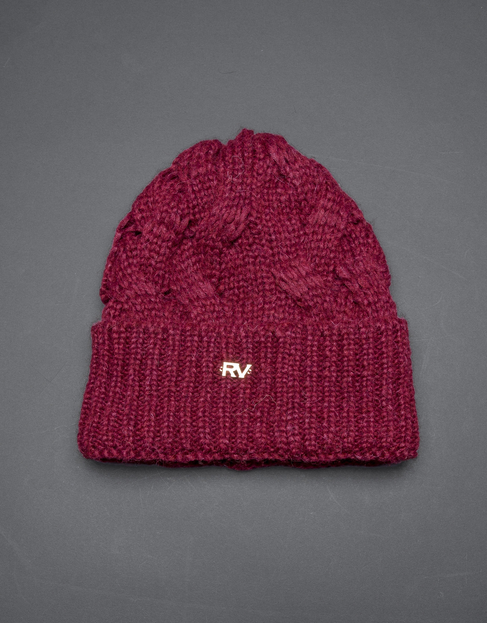 Gorro en punto burdeos