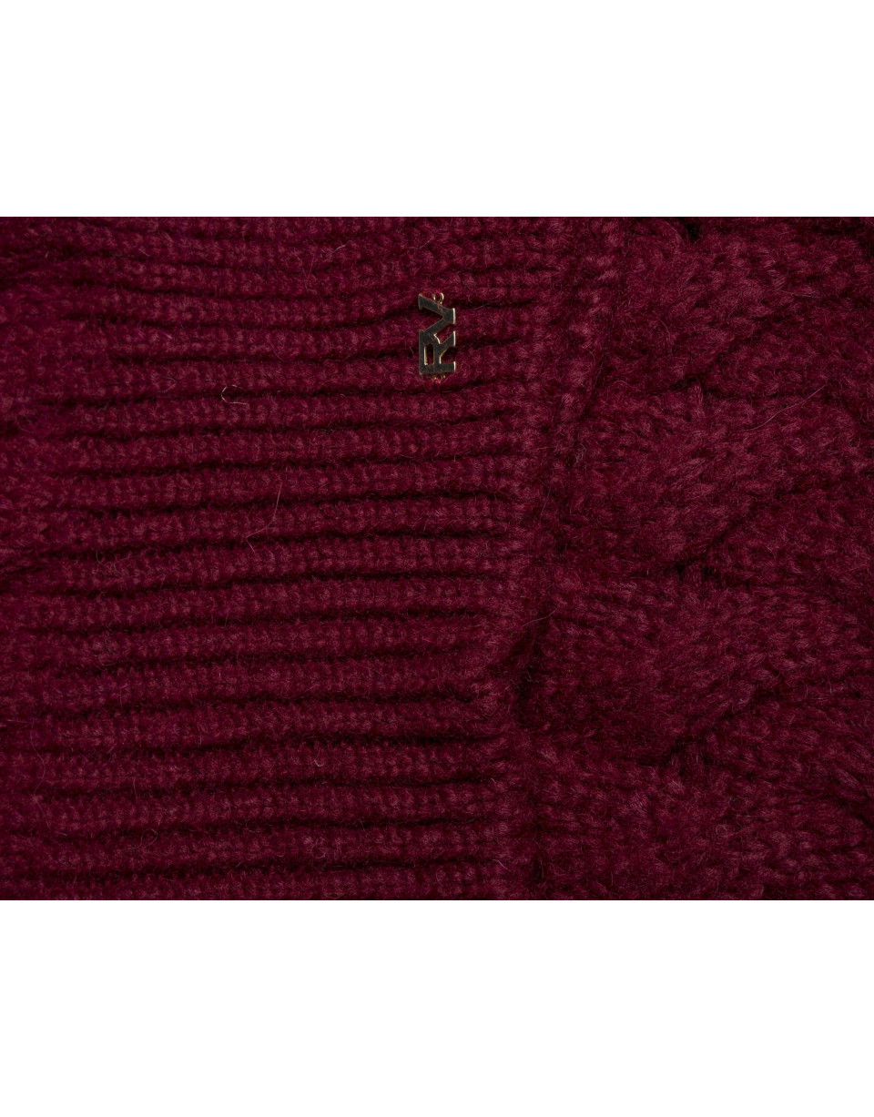 Burgundy knit cap 
