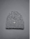 Gorro en punto gris
