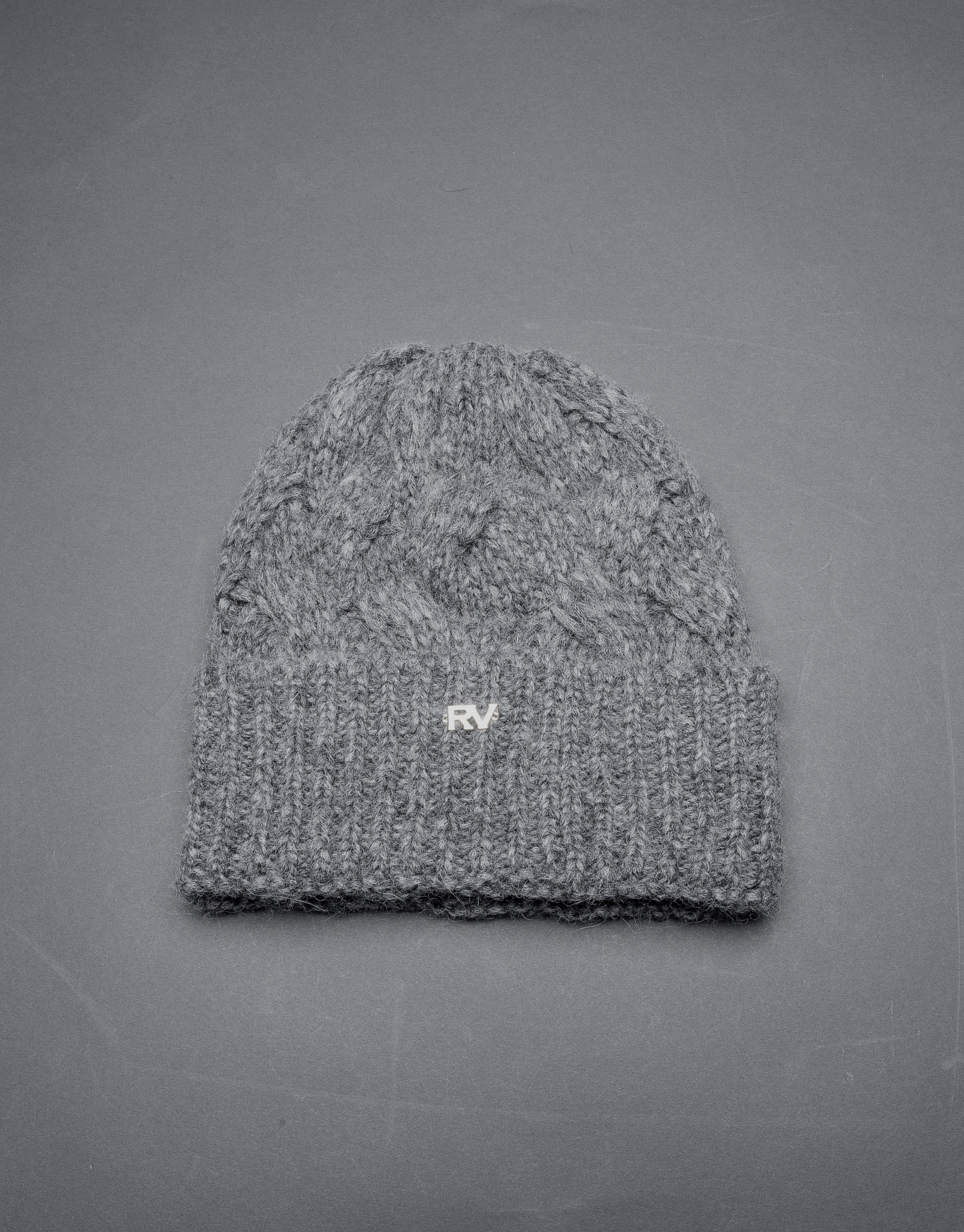 Gorro en punto gris
