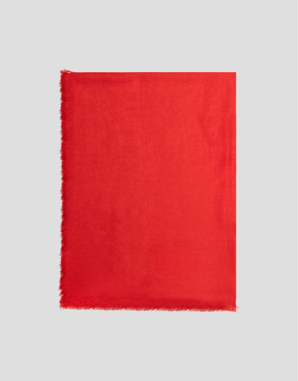 Fular modal rojo con logo bordado a mano