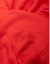 Fular modal rojo con logo bordado a mano