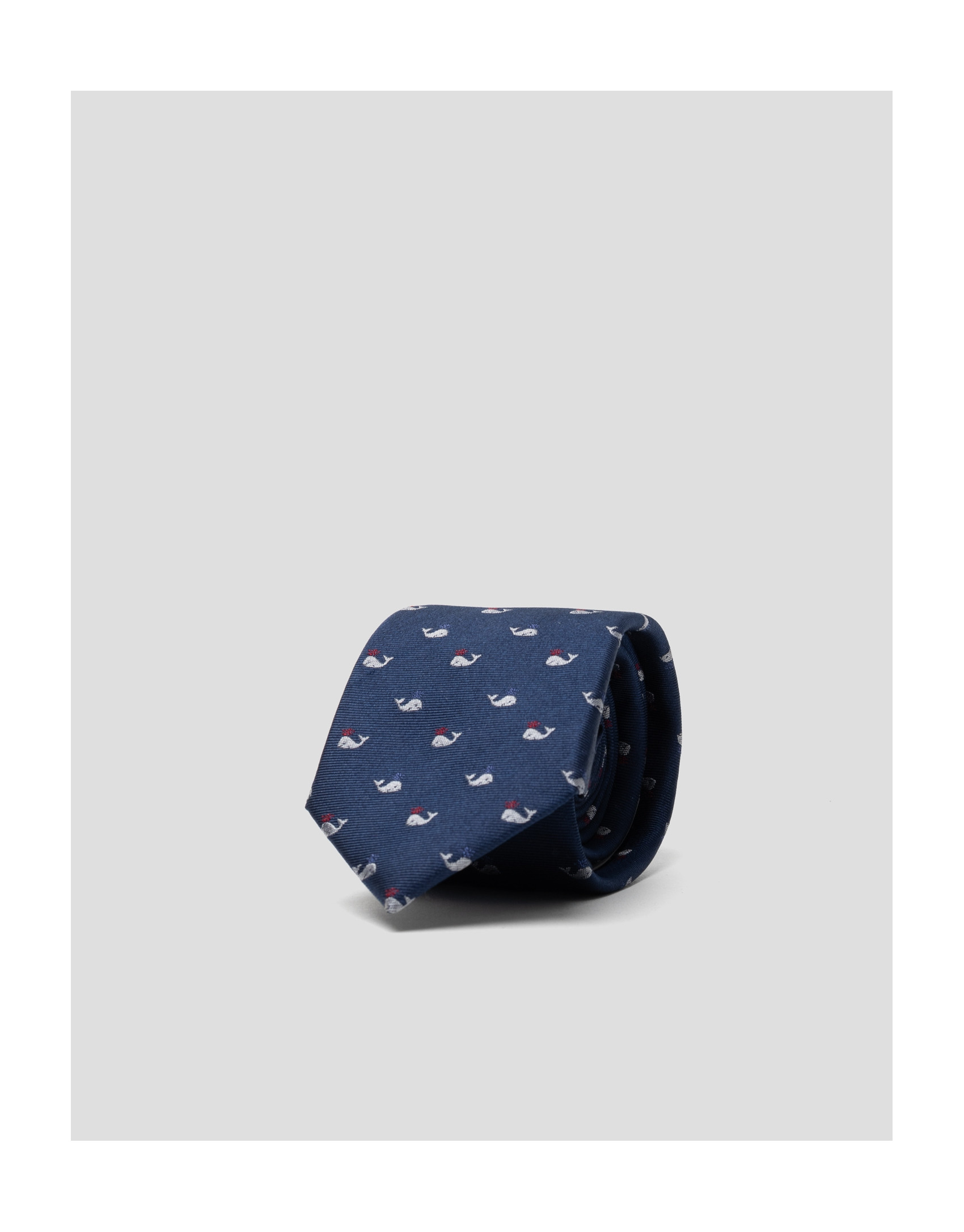 Corbata seda marino con dibujo de ballenas