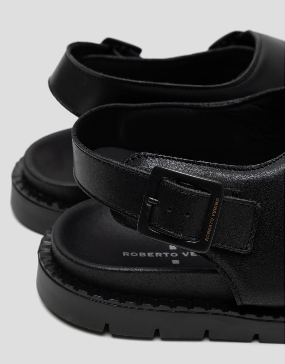 Sandalia masculina tiras piel color negro