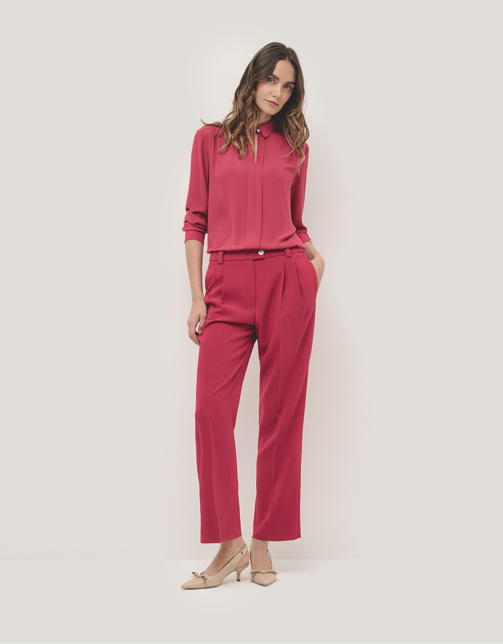 Raspberry shirt with central pleat in flaire ... | Roberto Verino