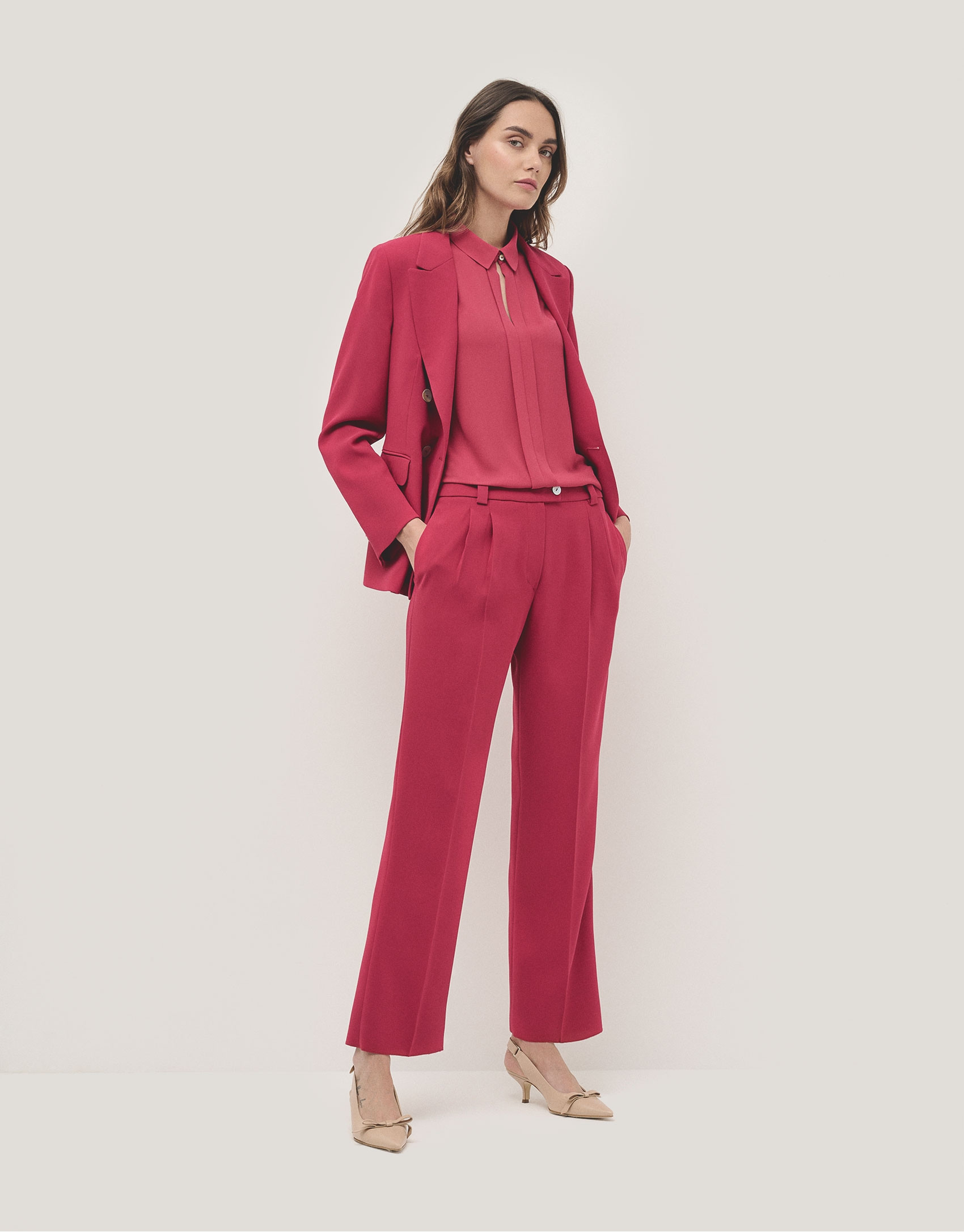 Raspberry shirt with central pleat in flaire ... | Roberto Verino