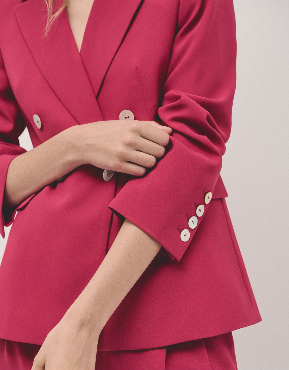 Blazer cruzada crepé frambuesa - Mujer - OI2024 | Roberto Verino