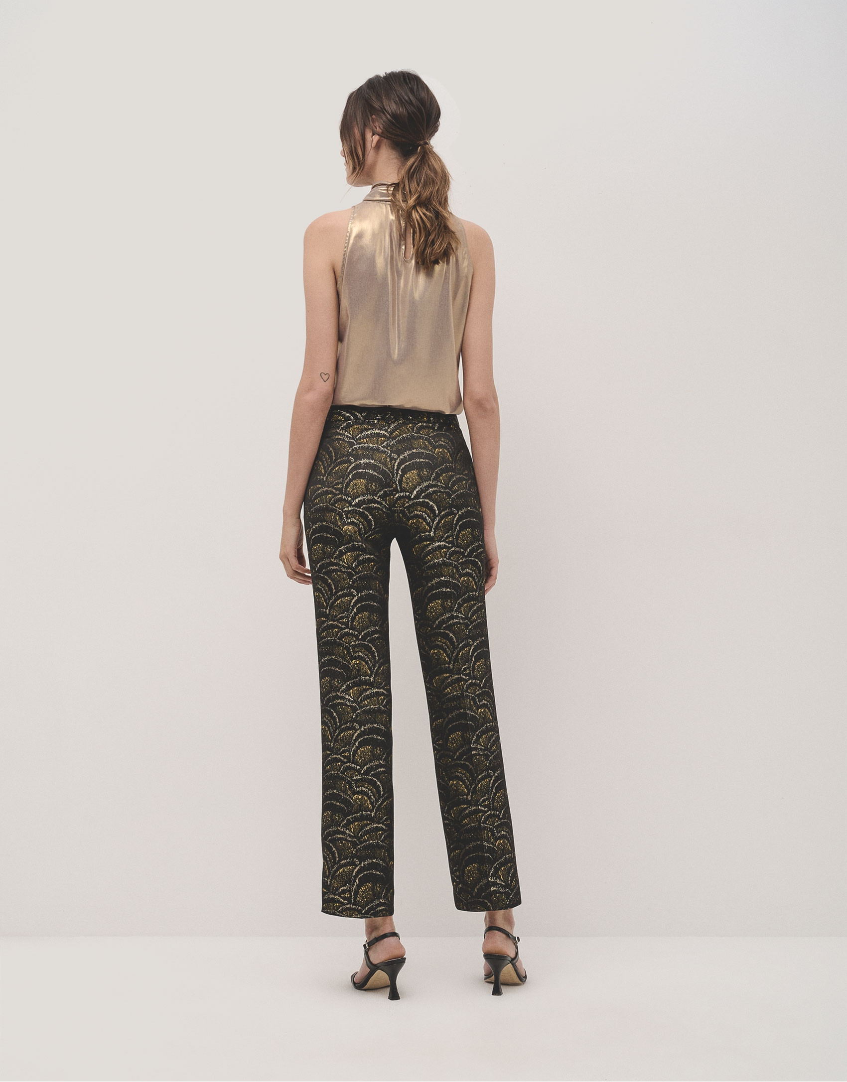 Straight jacquard golden waves pants - Woman | Roberto Verino
