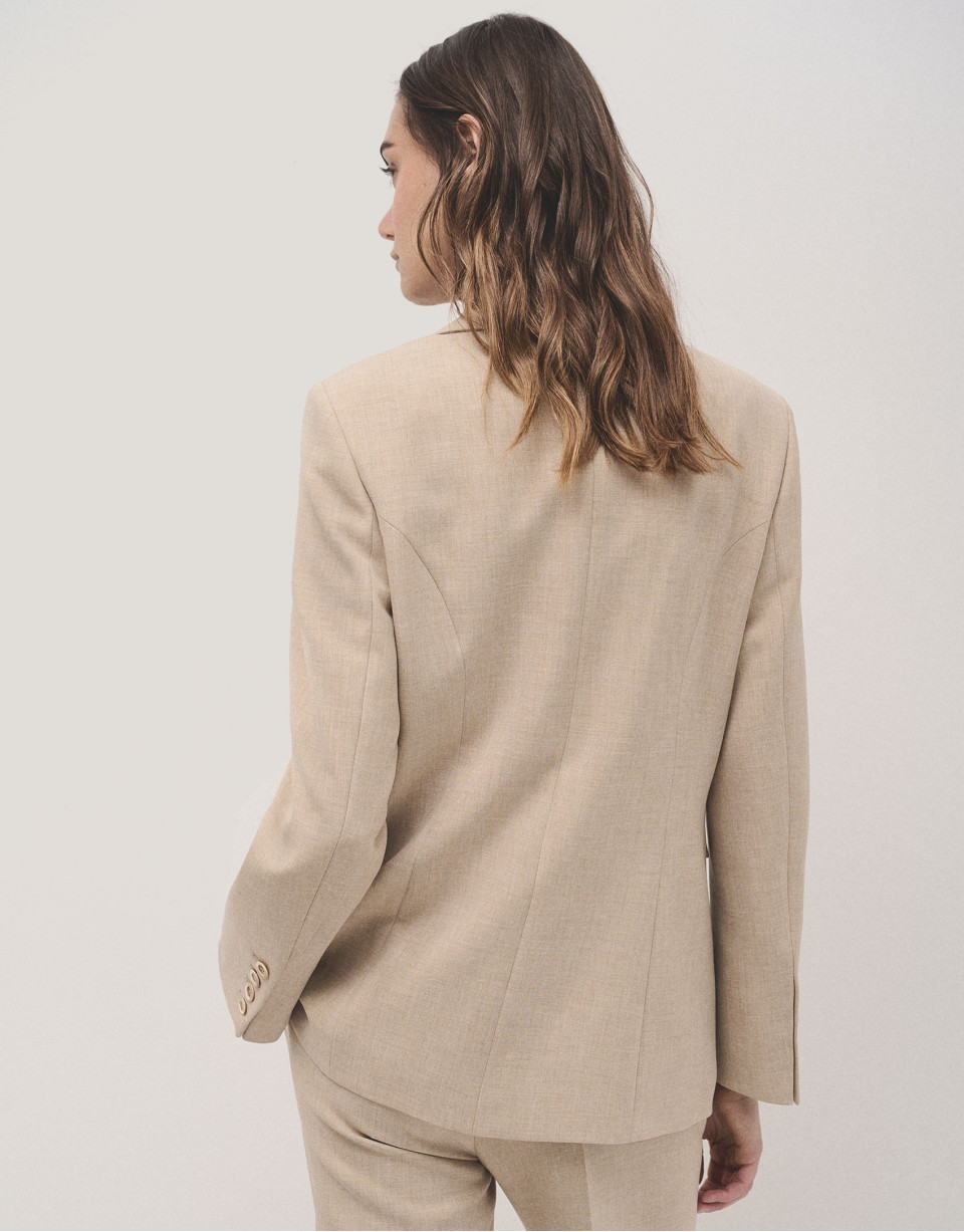 Beige double-breasted blazer in double crepe  | Roberto Verino