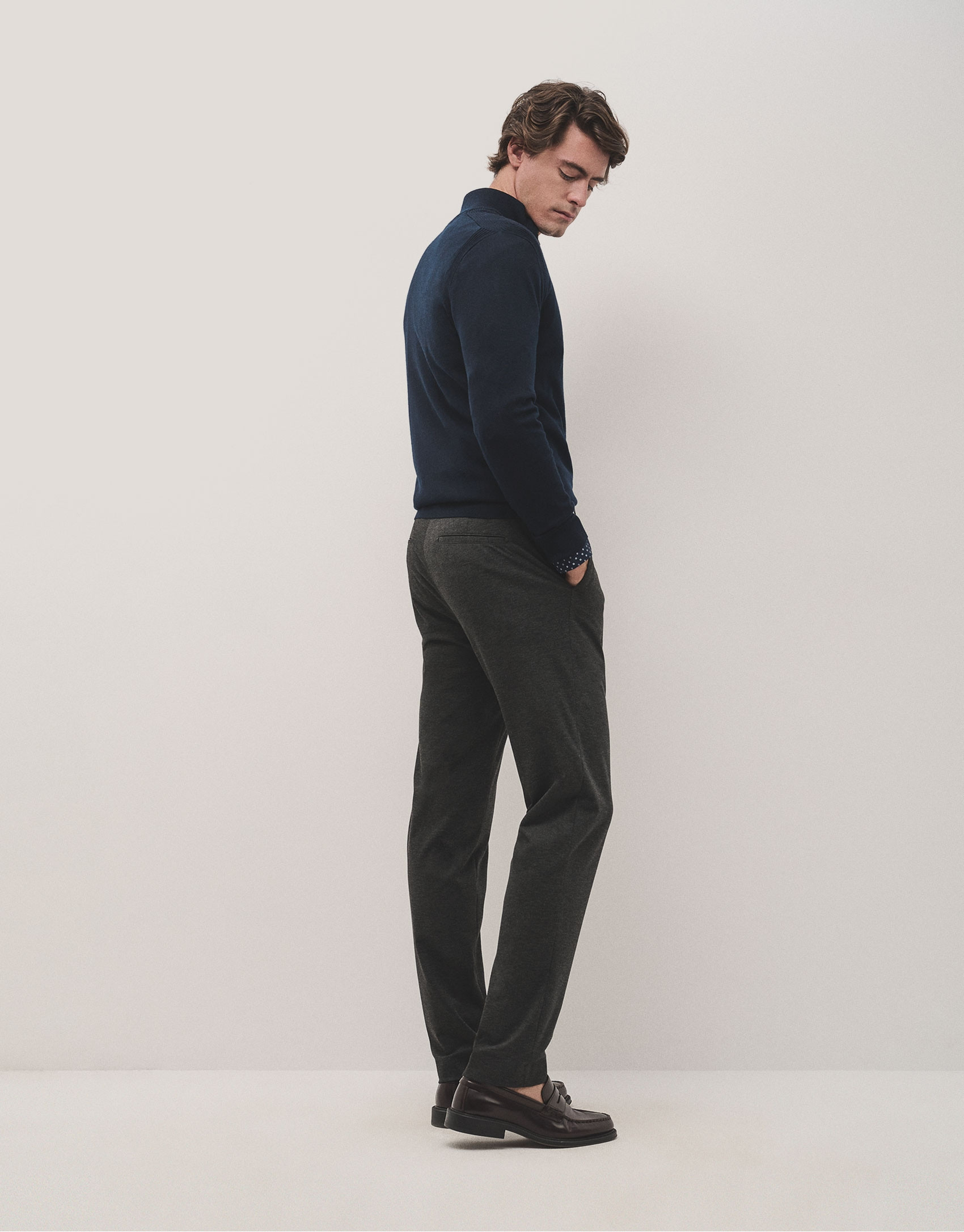 Dark grey blunt knit trousers - Man - AW2024 | Roberto Verino