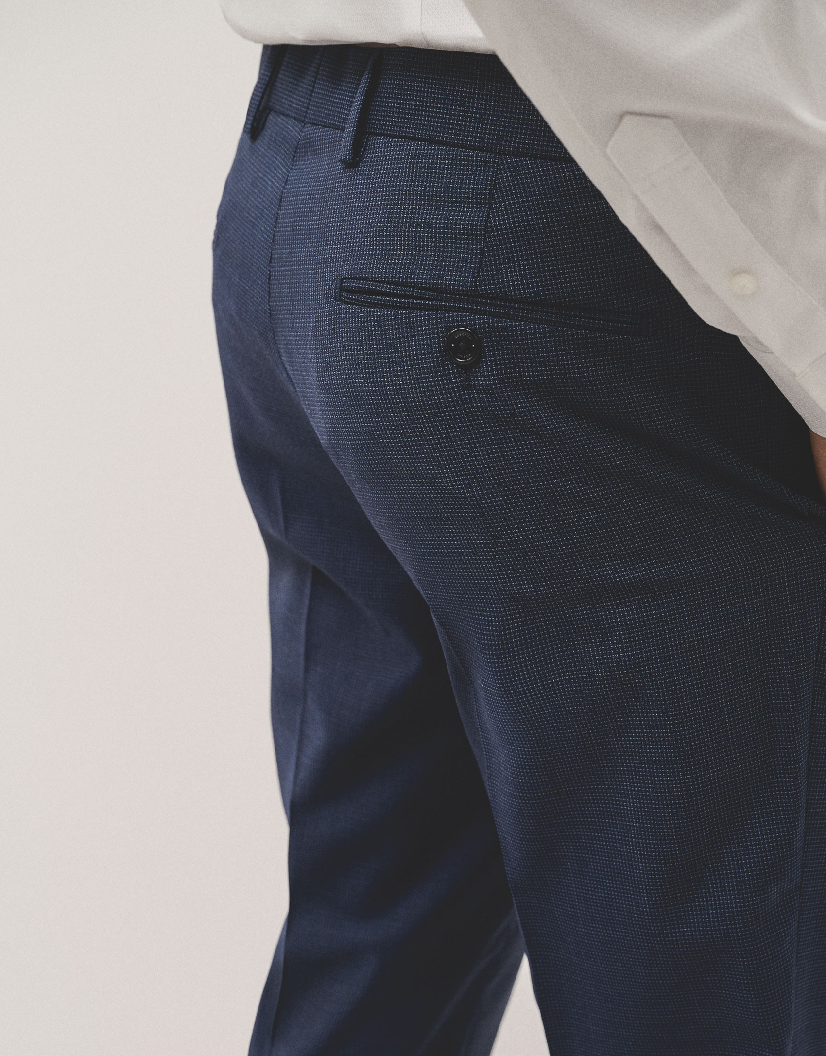 Traje half canvas slim fit microcuadros tonos... | Roberto Verino