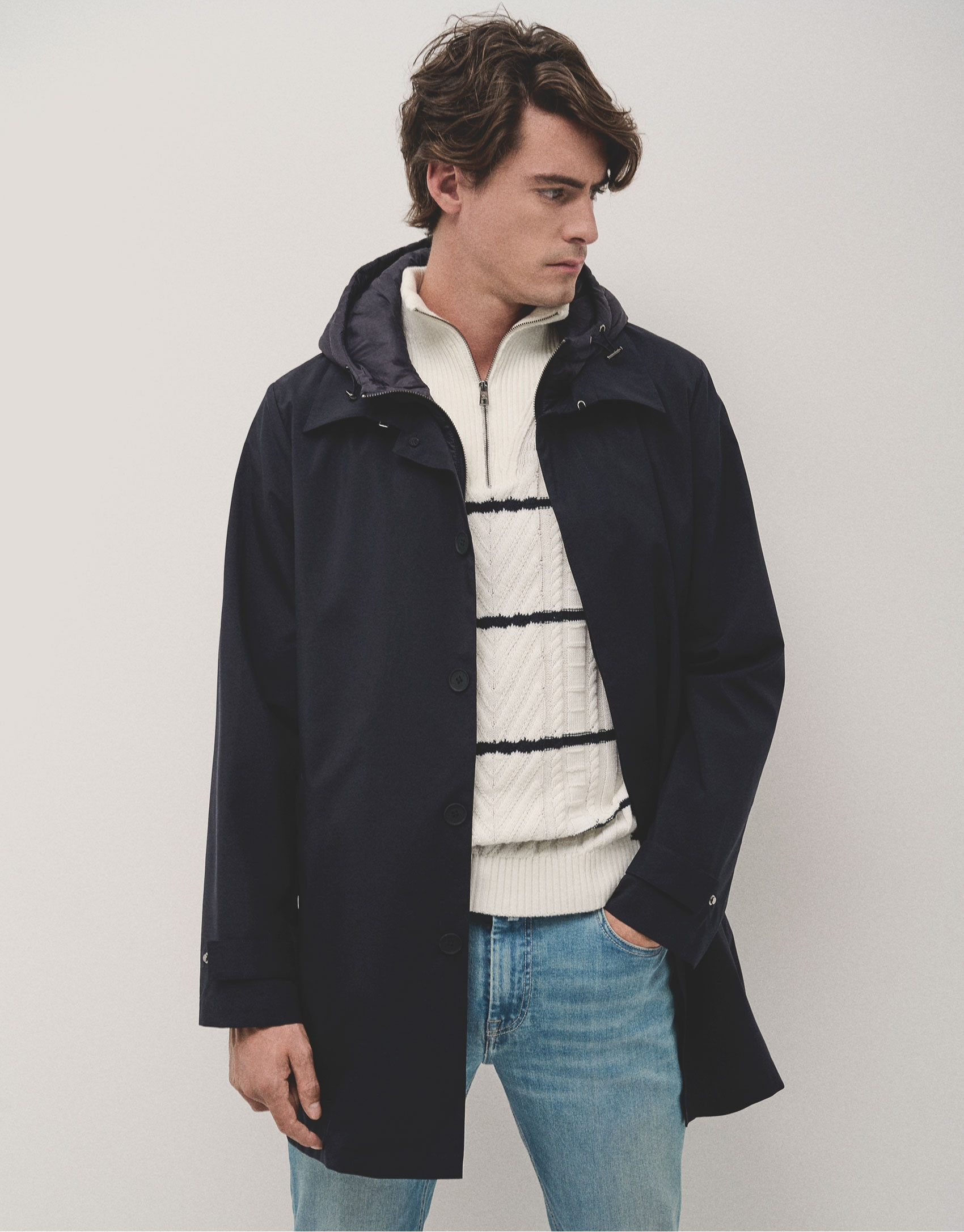 Gabardina con pechera desmontable azul marino | Roberto Verino