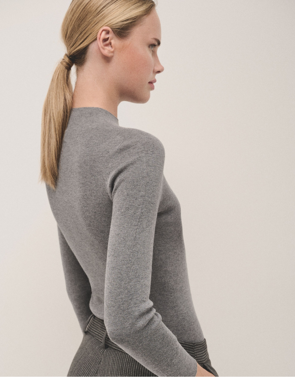 Grey wool and silk rib knitted jumper with ... | Roberto Verino