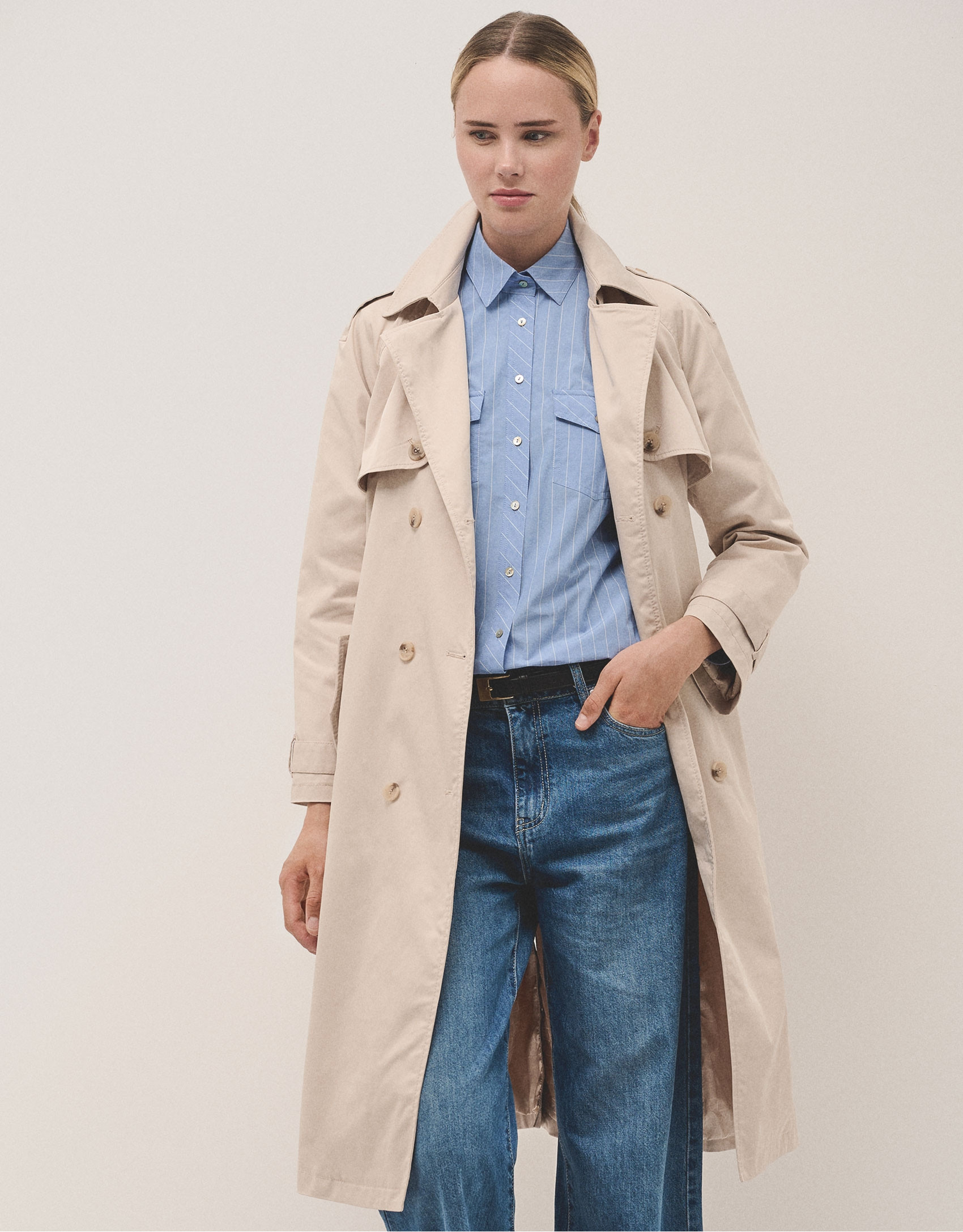 Classic beige raincoat - Sale - SS2025 | Roberto Verino