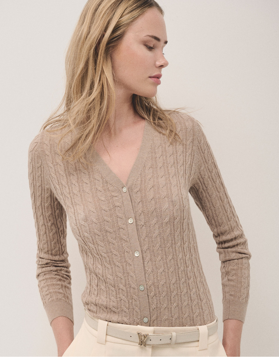 Chaqueta cuello pico punto de lana beige | Roberto Verino