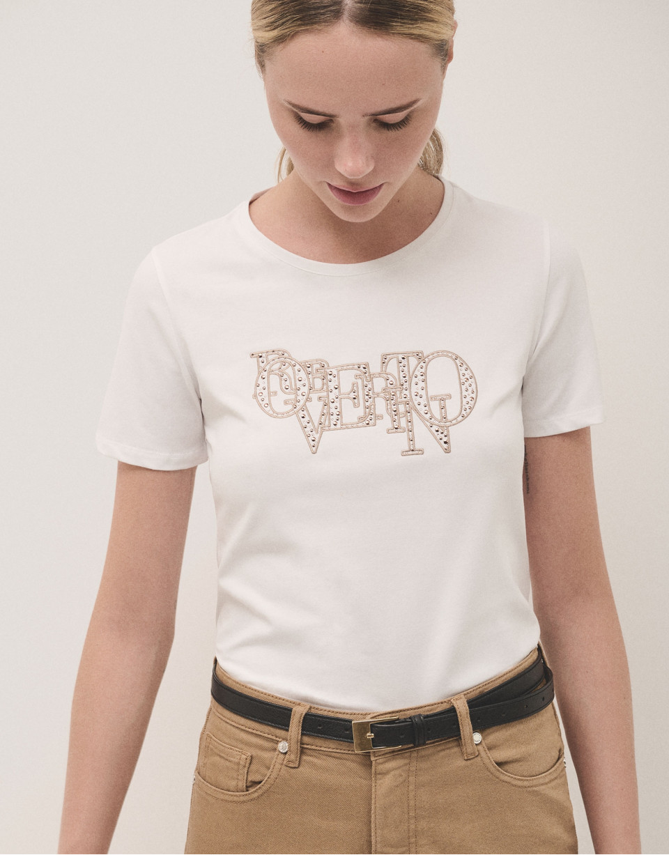 White cotton top with embroidered logo and studs | Roberto Verino