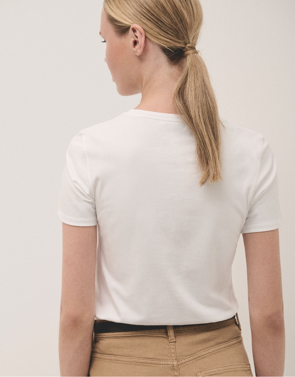 Camiseta algodón blanca con logo bordado con... | Roberto Verino