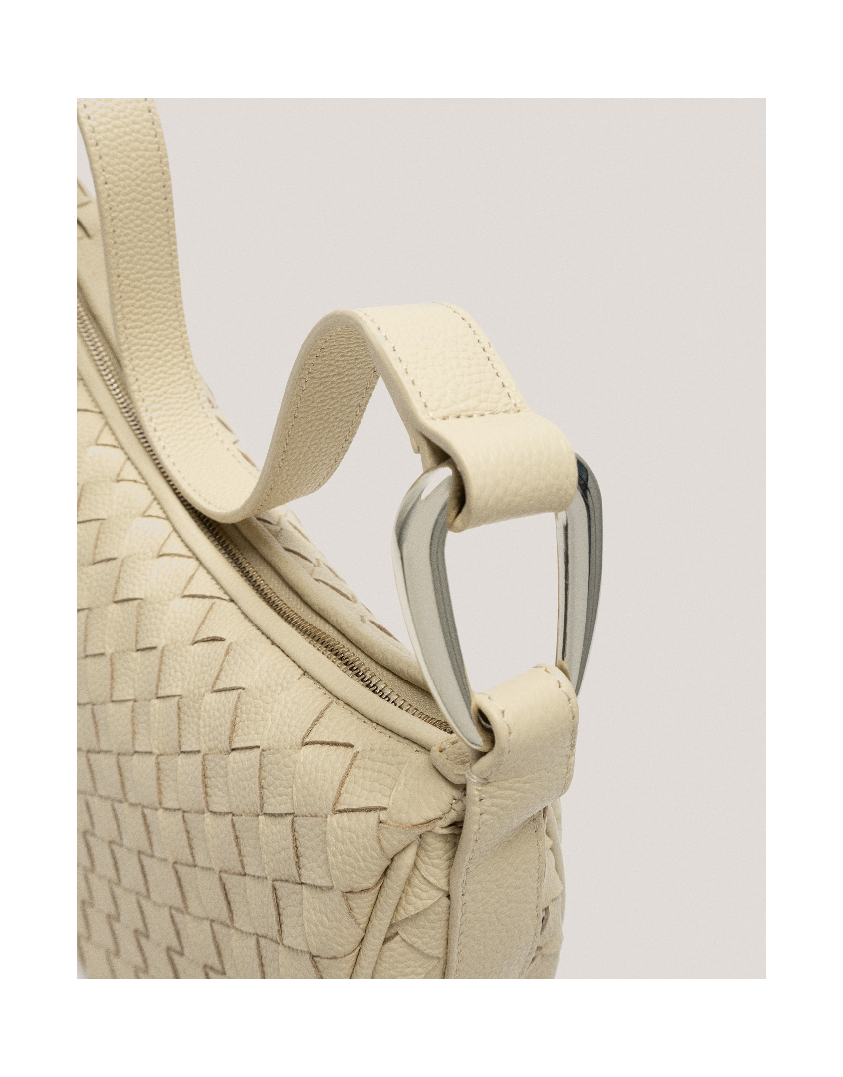 Large beige braided leather Erea Moon Maxi ... | Roberto Verino