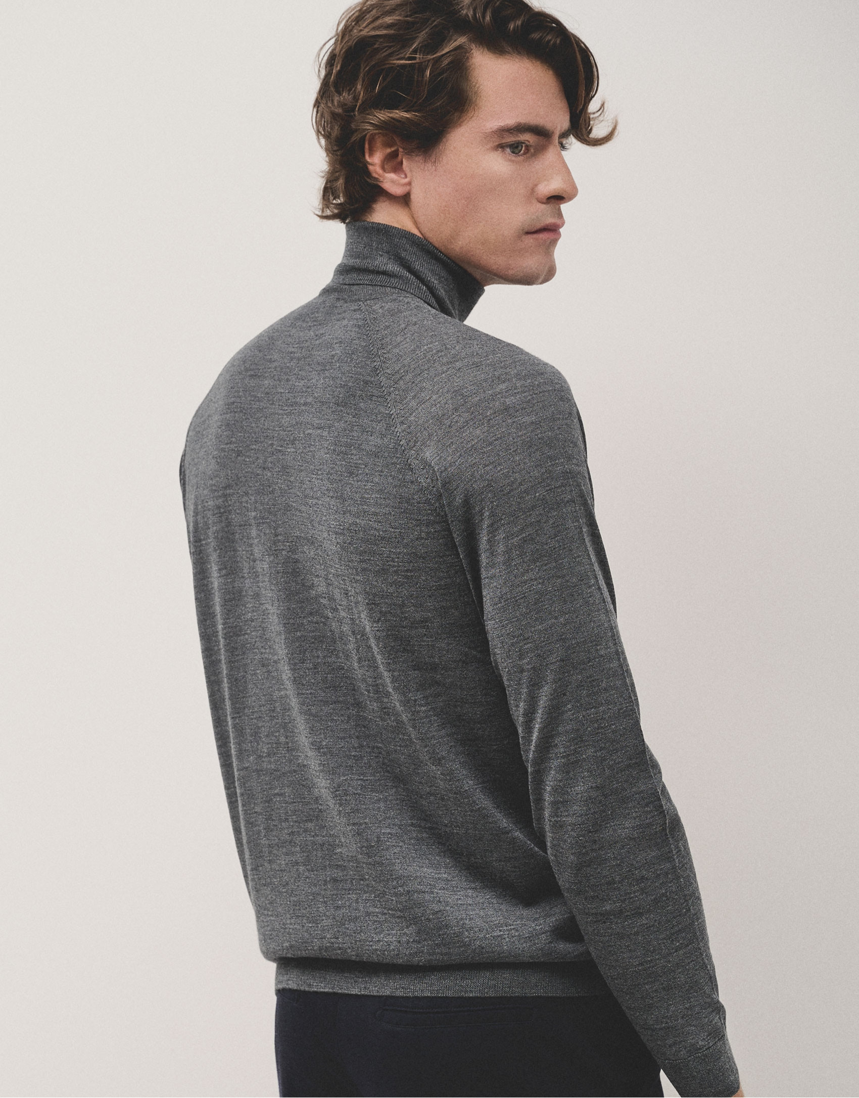 Grey melange wool turtle neck sweater - Man | Roberto Verino