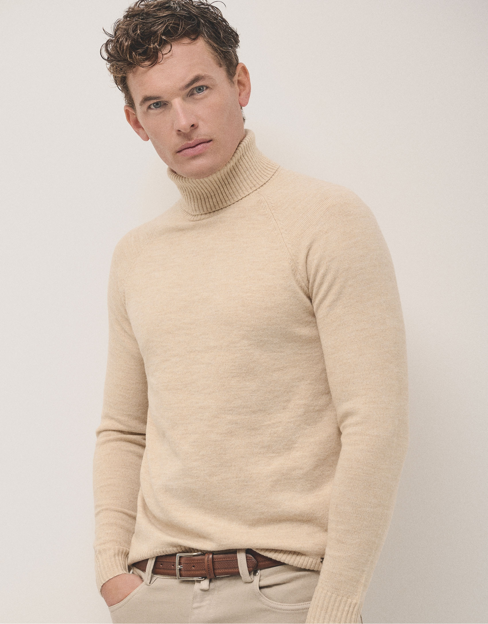 Jersey cuello cisne arena melange - Hombre | Roberto Verino