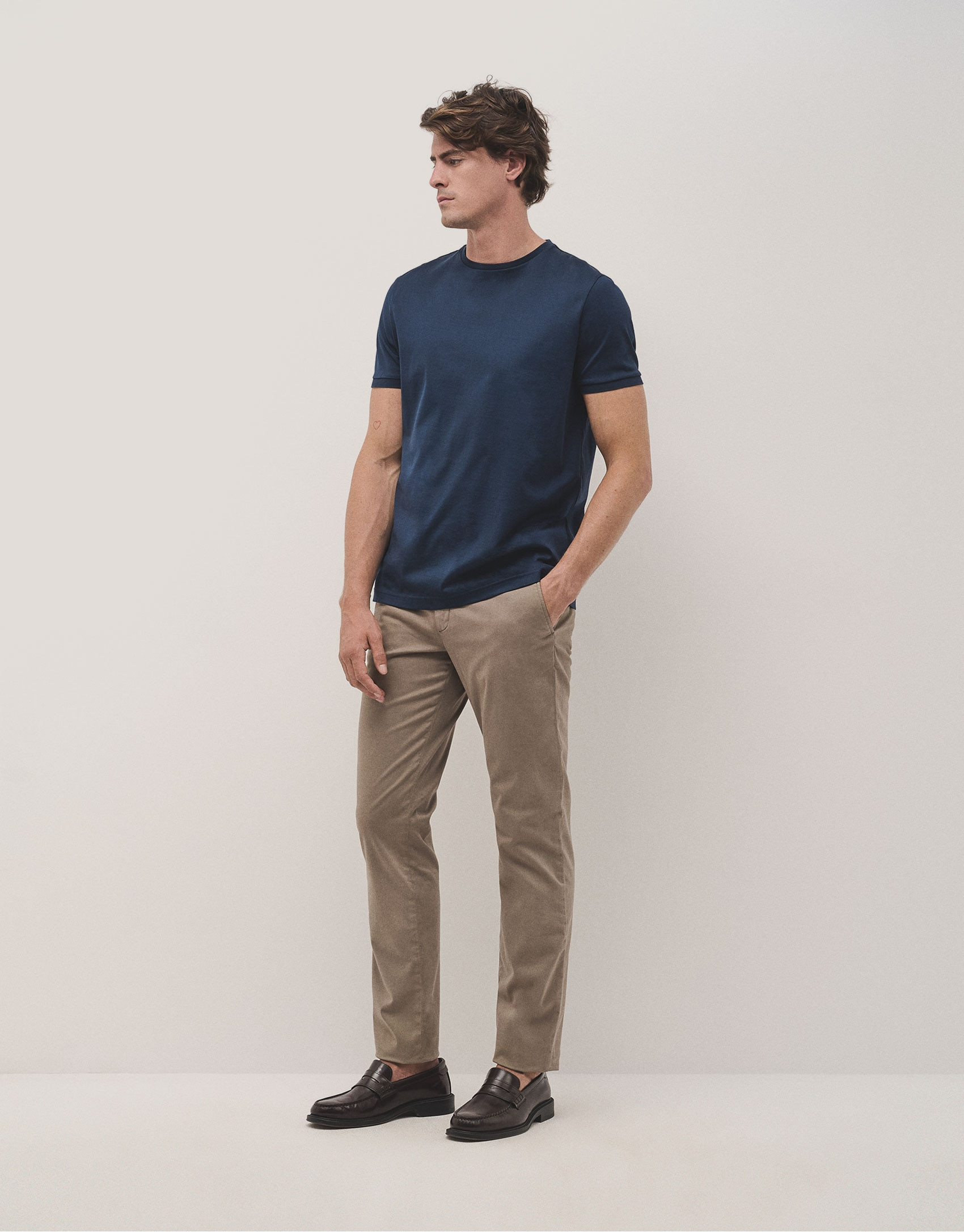 Mink dyed chino trousers - Man - AW2024 | Roberto Verino