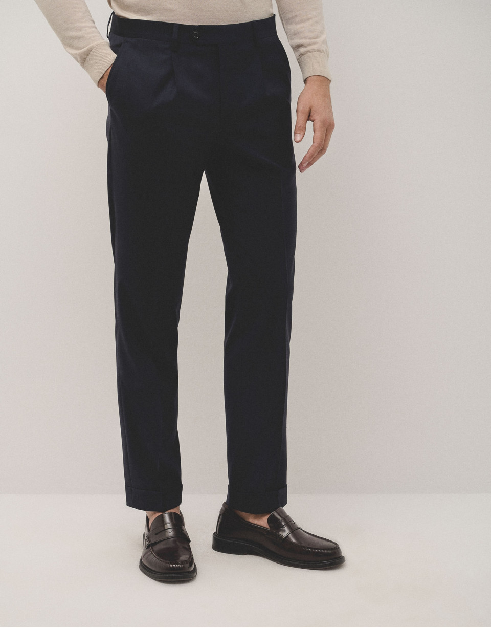 Navy blue dress trousers with turn-up hem - Man | Roberto Verino