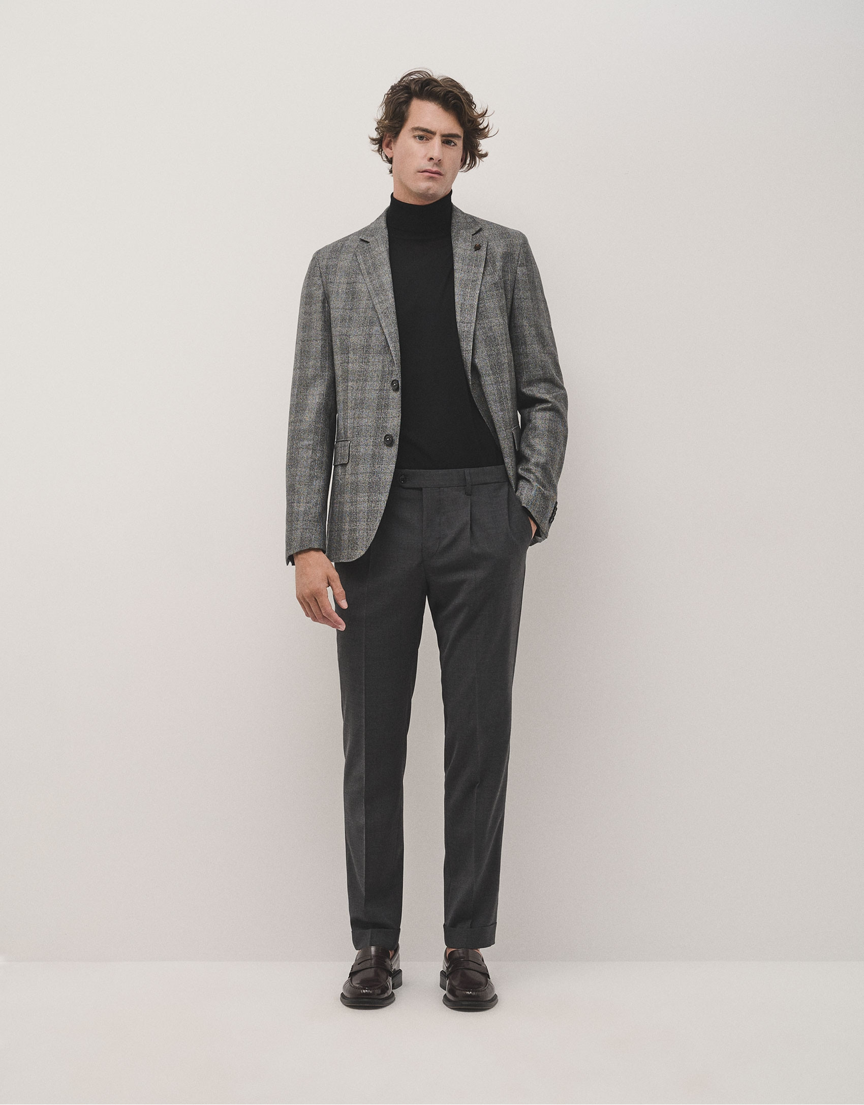 Dark grey dress trousers with turn-up hem - Man | Roberto Verino