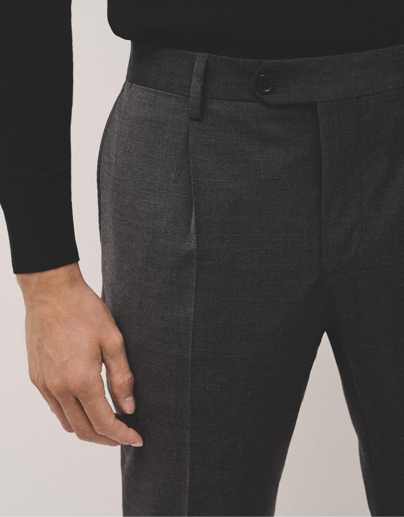 Pantalón vestir gris oscuro vuelta bajo | Roberto Verino