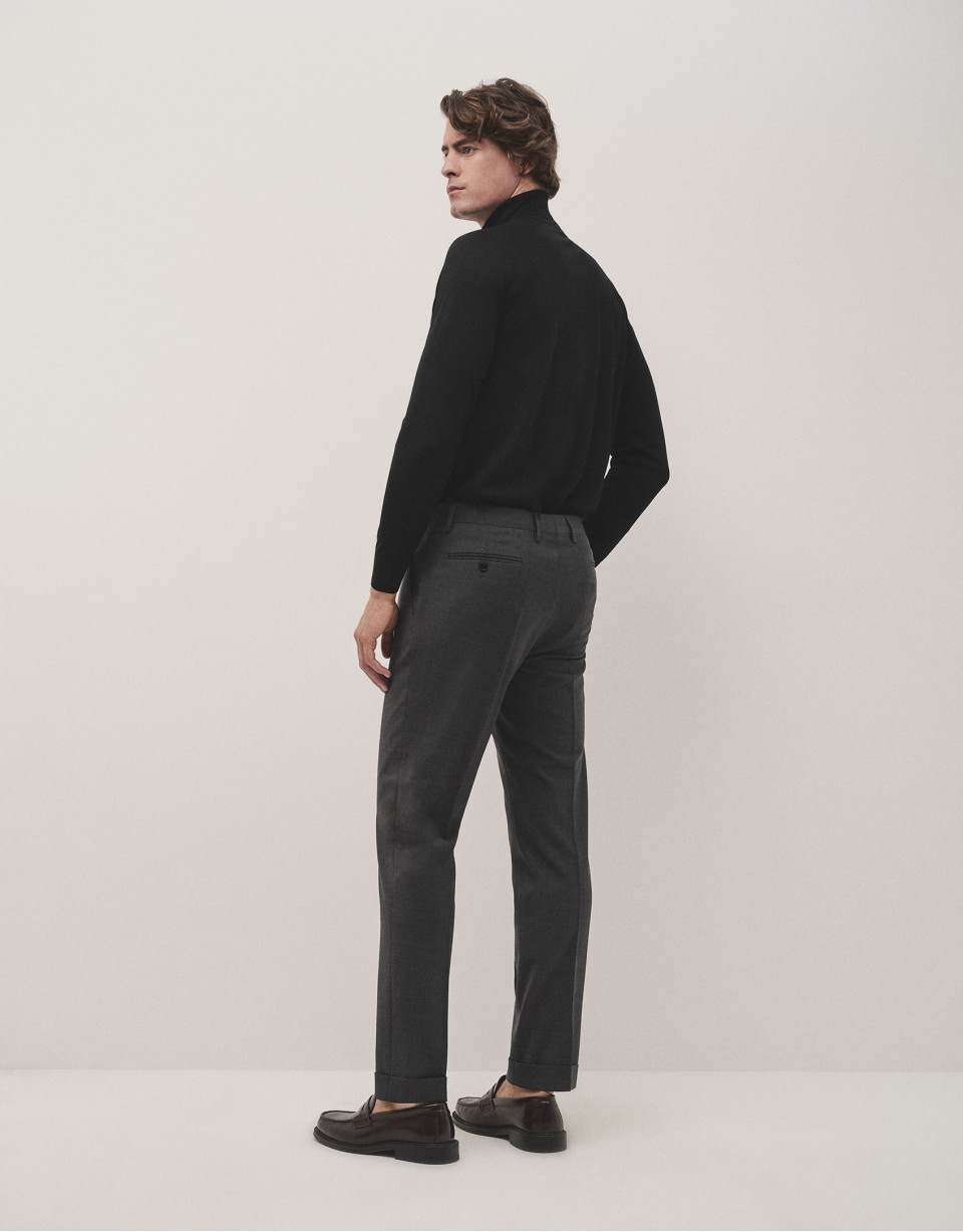 Dark grey dress trousers with turn-up hem - Man | Roberto Verino