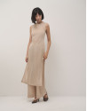 Vestido largo sin mangas en punto brillo beige