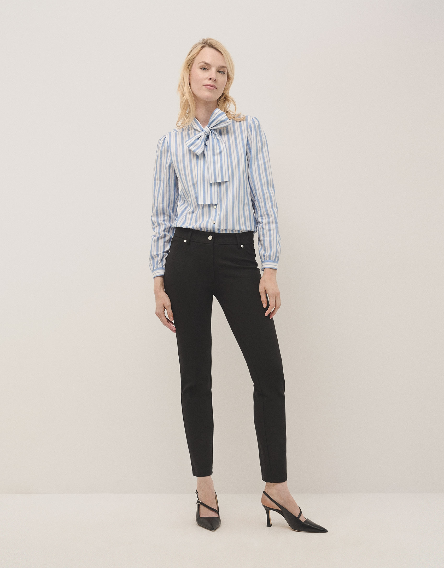 Pantalón slim elástico punto cortado negro | Roberto Verino