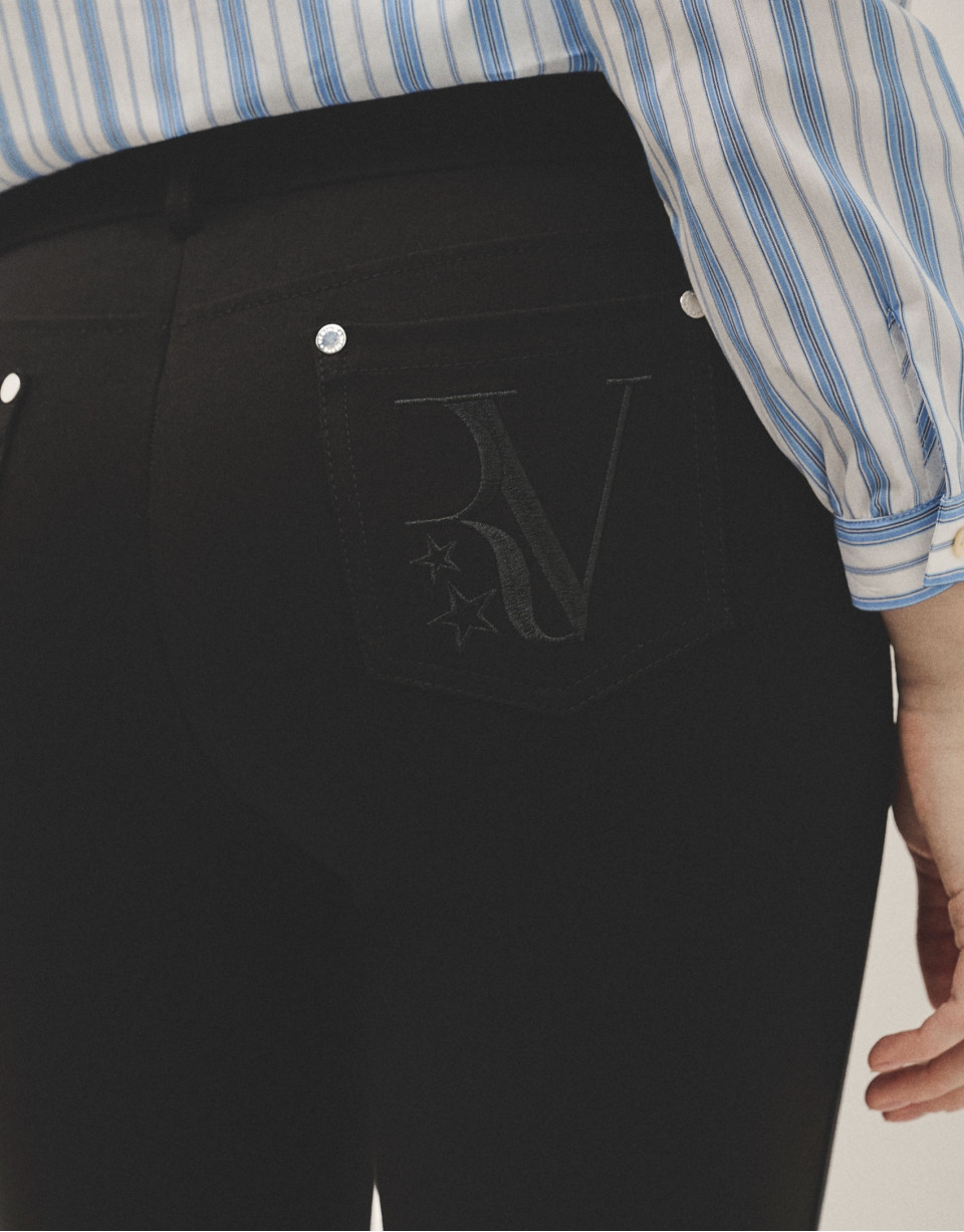 Black coupe knit slim fit elastic pants - Woman | Roberto Verino