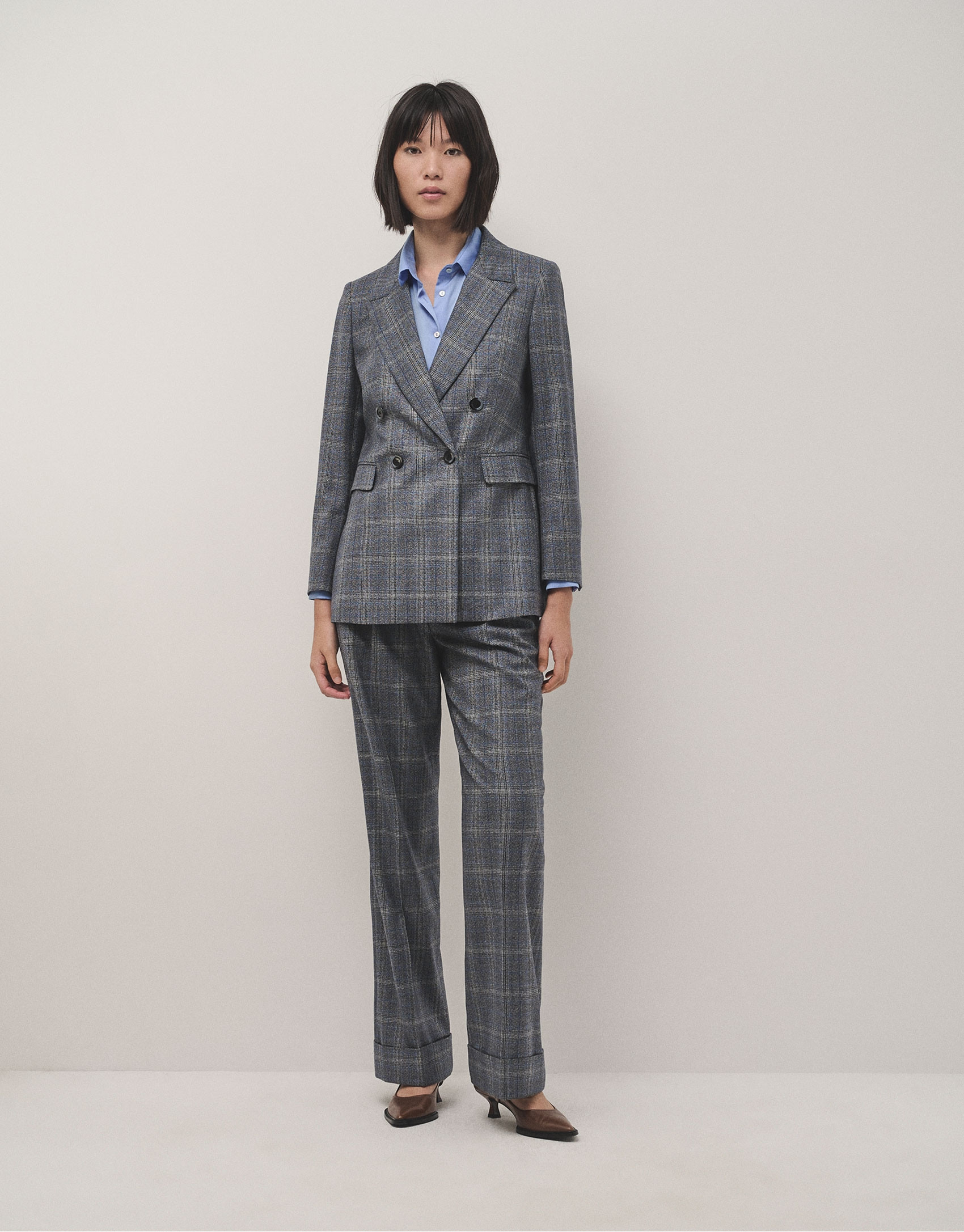 Double-breasted blazer in grey and blue wales... | Roberto Verino