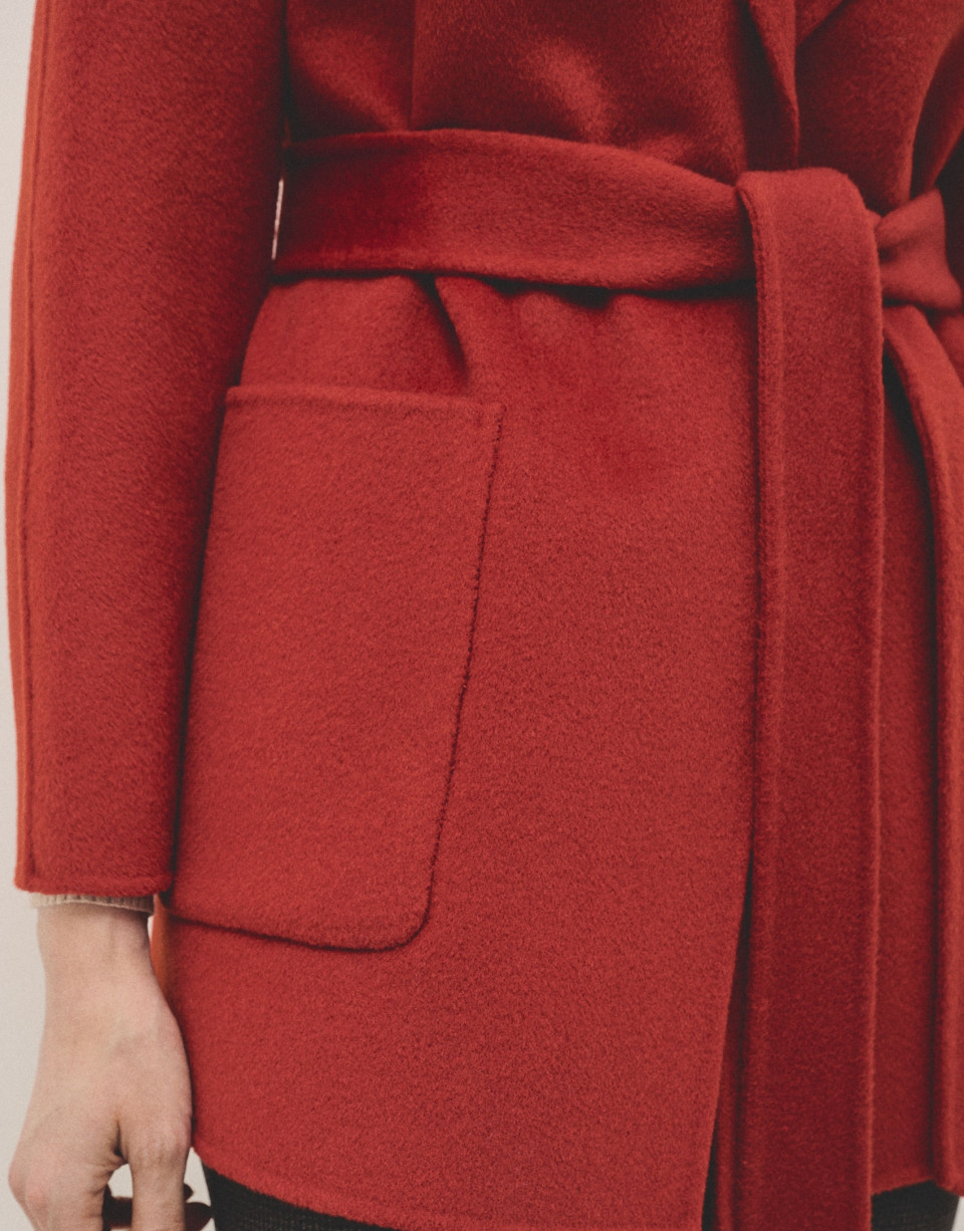 Short tile-color double-faced coat with belt | Roberto Verino