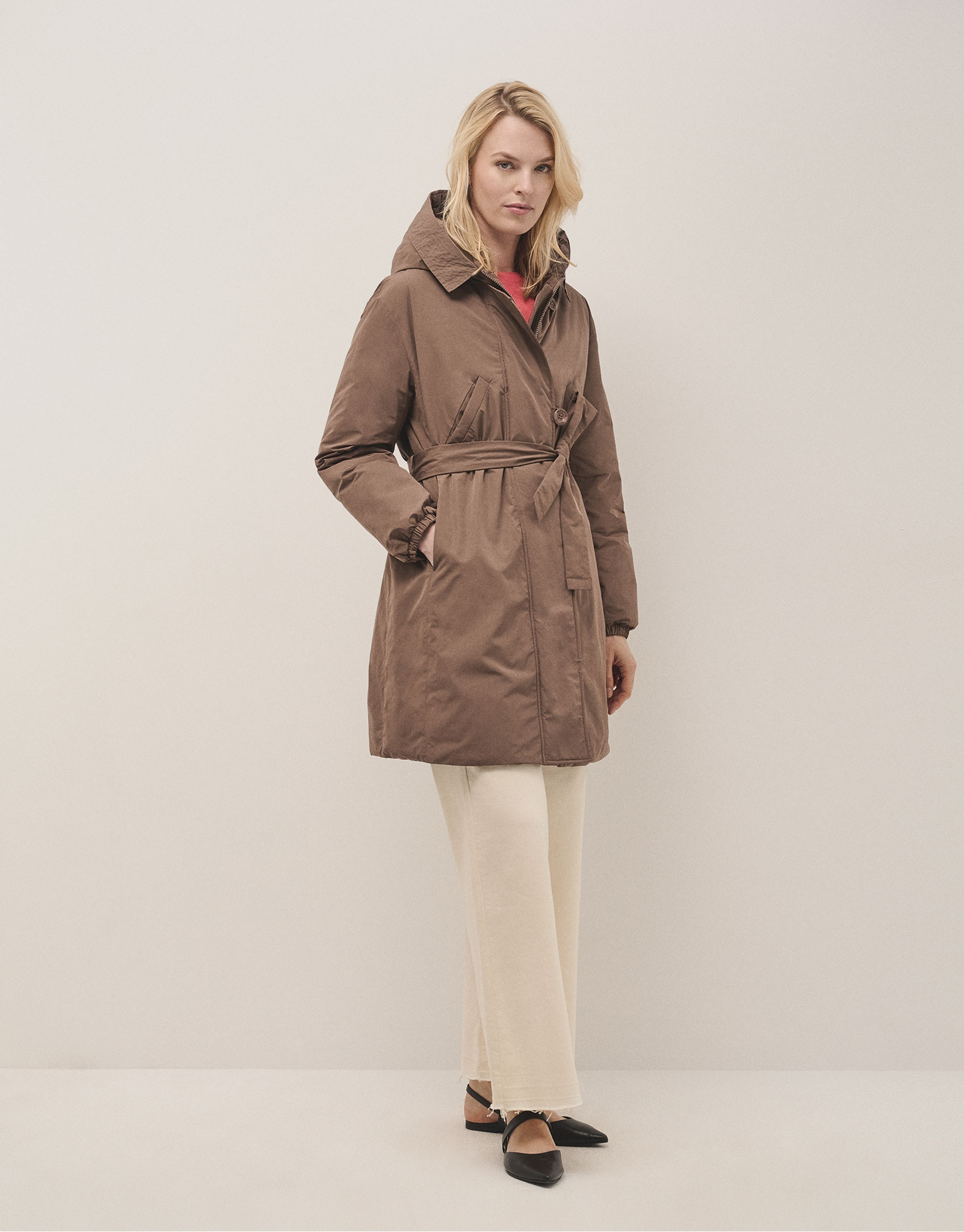 Down brown oversize parka - Woman - AW2024 | Roberto Verino