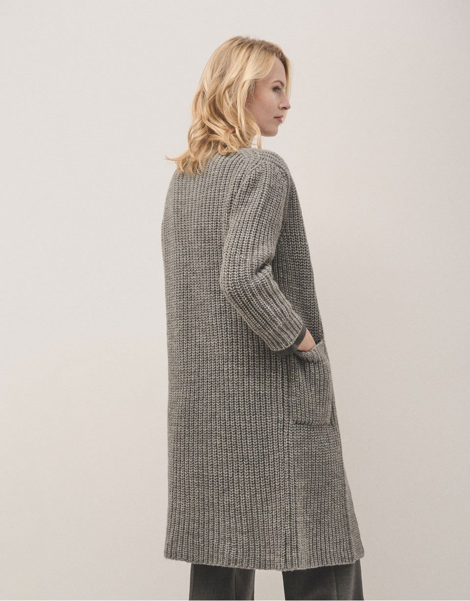 Long grey chunky knit cardigan - Woman - AW2024 | Roberto Verino