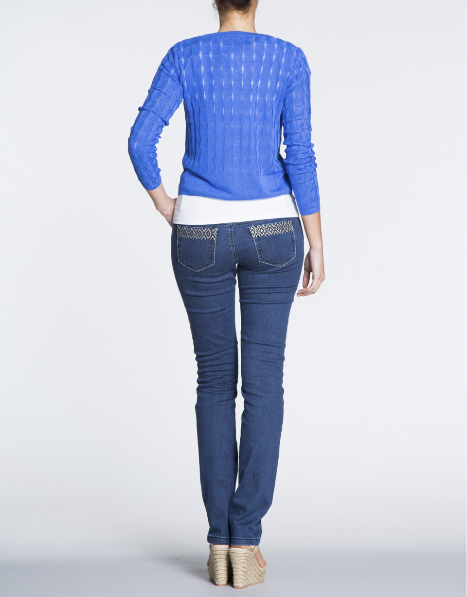 Rebeca azul Klein de punto con ondas.