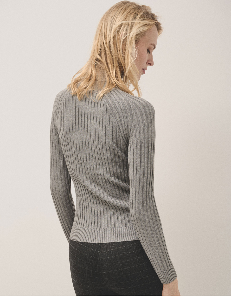 Grey ribbed turtleneck jumper - Woman - AW2024 | Roberto Verino