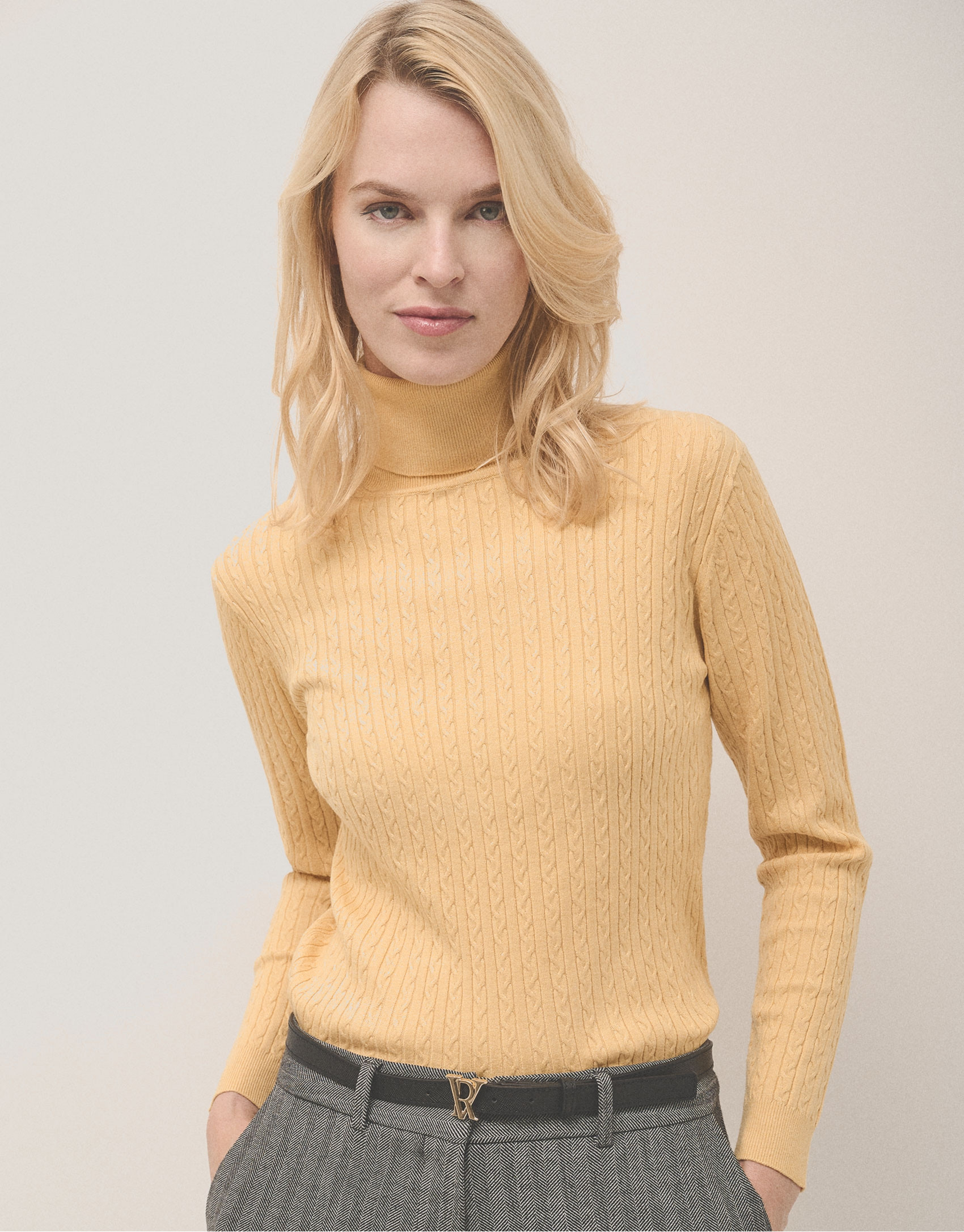 Jersey punto trenzado amarillo - Mujer - OI2024 | Roberto Verino